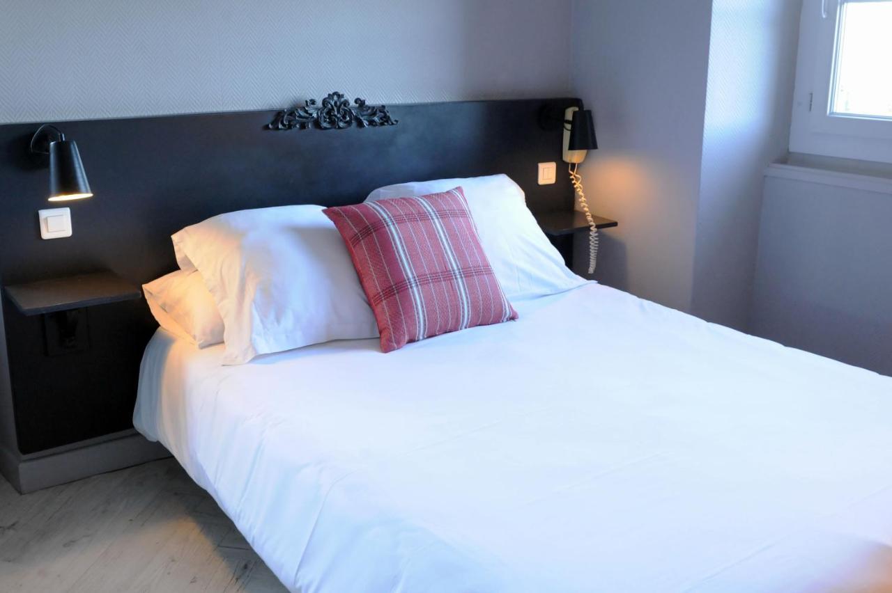 Logis Hotel Du Chene Итсасу Экстерьер фото